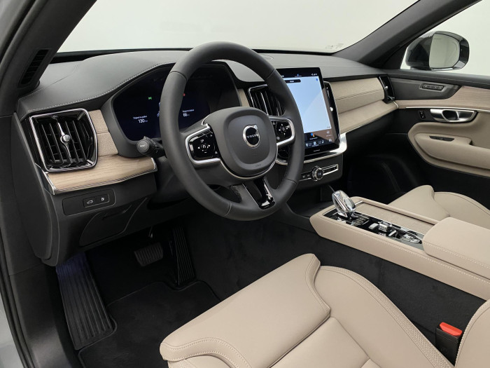Volvo XC90 T8 AWD RECHARGE DARK PLUS 7m