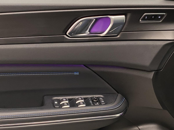 Lynk & Co 01 PHEV DCT AUT 1.maj