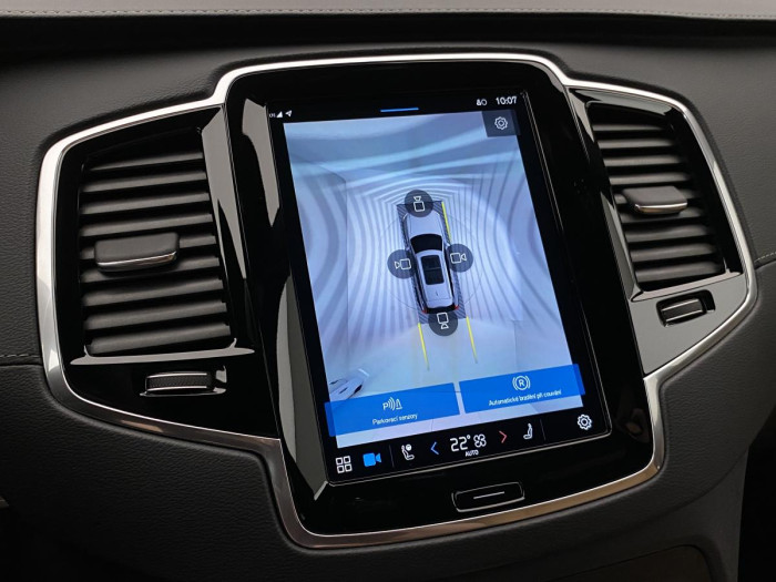 Volvo XC90 T8 AWD ULTIMATE DARK REZERVACE