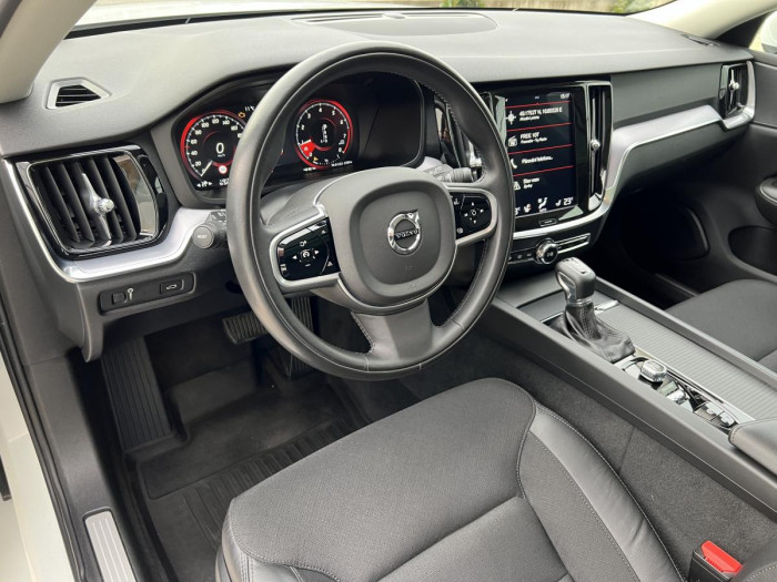 Volvo V60 T5 MOMENTUM Aut 2.0 Momentum