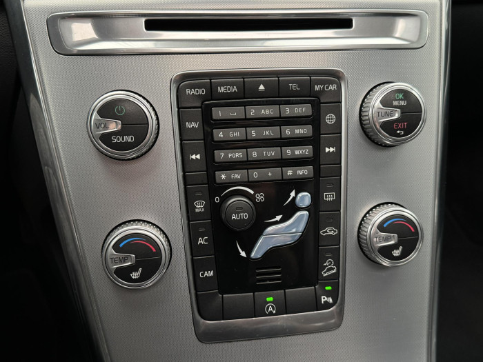 Volvo XC60 D4 AWD SUMMUM 2.4 d Summum