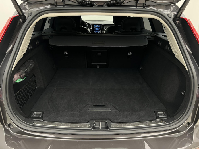 Volvo V60 CC B5 AWD PLUS BRIGHT AUT