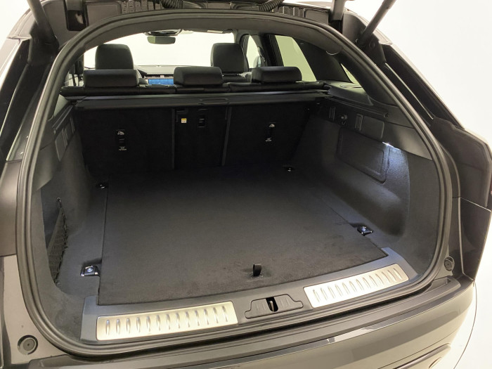 Land Rover Range Rover Velar D300 DYNAMIC SE AUT AWD 3.0 d Dynamic SE