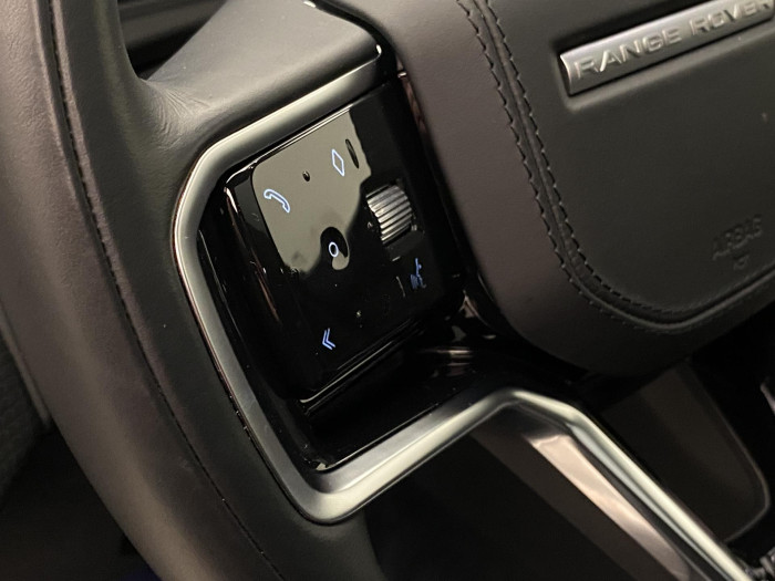 Land Rover Range Rover Velar D200 R-DYNAMIC SE REZERVACE 2.0 d Dynamic SE