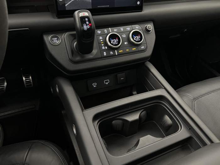 Land Rover Defender 110 P525 V8 CARPATHIAN EDITION 5.0 V8 Edition