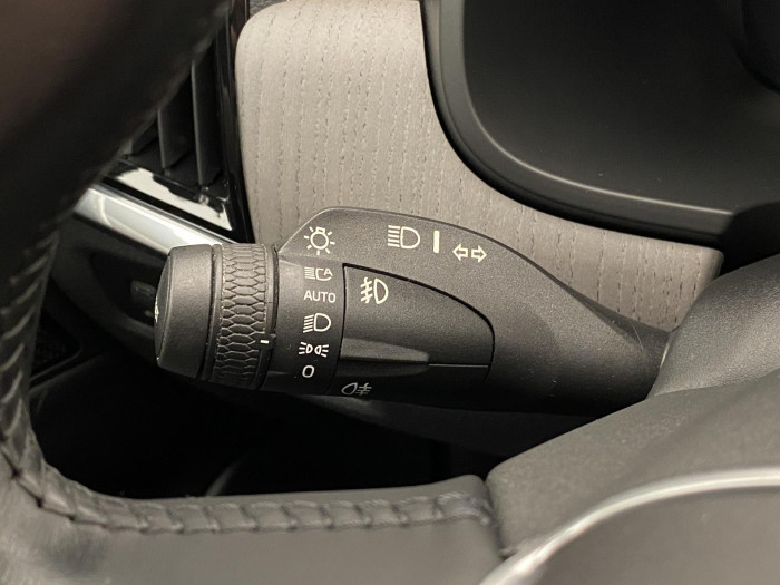 Volvo V90 CC B5 AWD MOMENTUM AUT CZ 2.0 CC CC Momentum