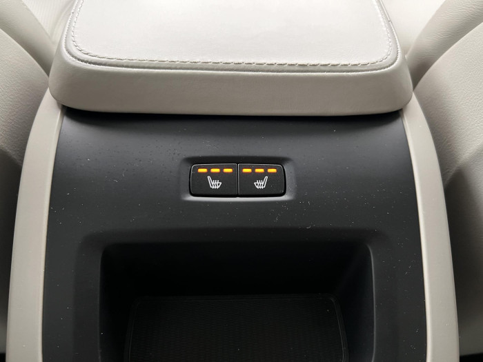 Volvo XC90 D5 AWD INSCRIPTION AUT CZ 2.0 d