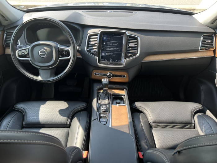 Volvo XC90 D5 AWD INSCRIPTION 7MÍSTNÁ Aut 2.0 d