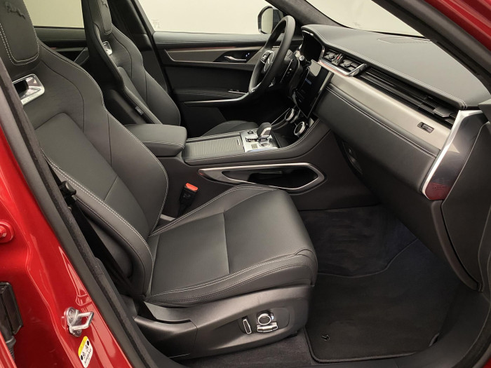 Jaguar F-Pace D300 R-DYNAMIC HSE AWD AUT 3.0 d Dynamic