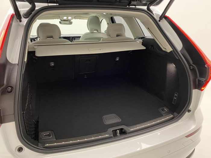Volvo XC60 B4 AWD AUT DARK ULTIMATE
