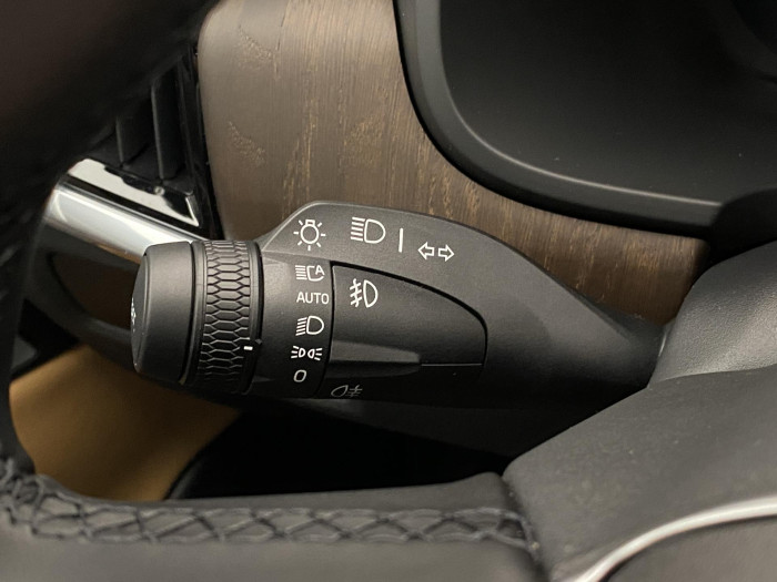 Volvo V90 T8 AWD Plug-in BRIGHT ULTRA