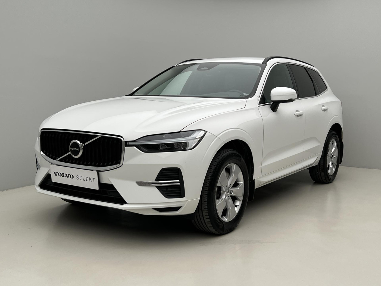 Volvo XC60 B4 AWD MOMENTUM PRO AUT CZ 2.0 Momentum