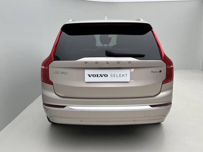 Volvo XC90 B5 AWD PLUS BRIGHT 7MÍSTNÁ AUT