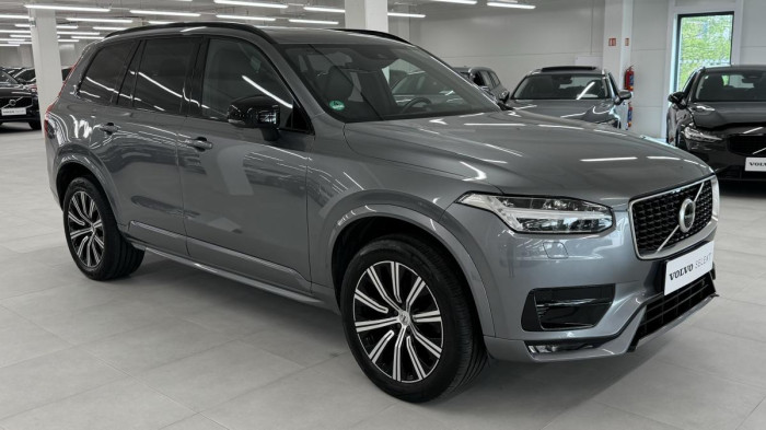 Volvo XC90 T6 AWD R-DESIGN AUT REZERVACE