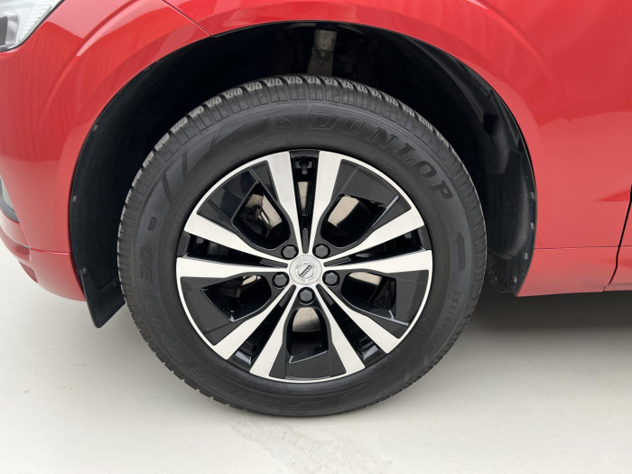 Volvo XC60 B4 AWD MOMENTUM AUT CZ 2.0 Momentum