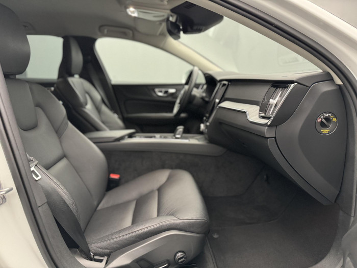 Volvo V60 CC B4 AWD MOMENTUM AUT 2.0 CC CC Momentum