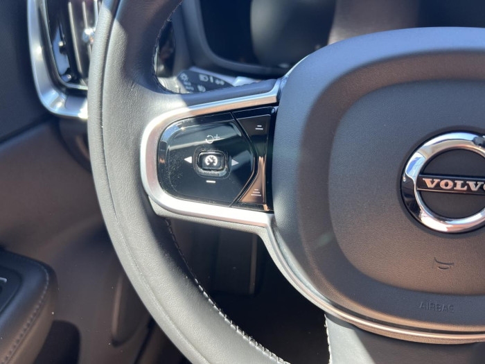 Volvo V60 D3 MOMENTUM Aut CZ REZERVACE 2.0 d Momentum