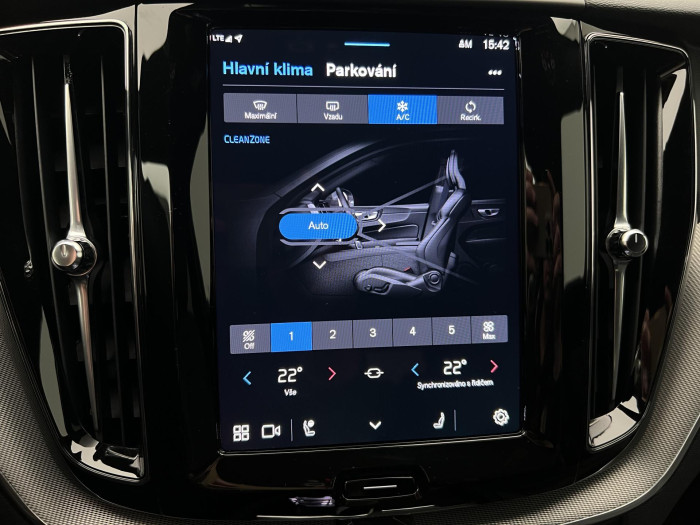 Volvo XC60 T6 AWD RECHARGE PLUS DARK AUT