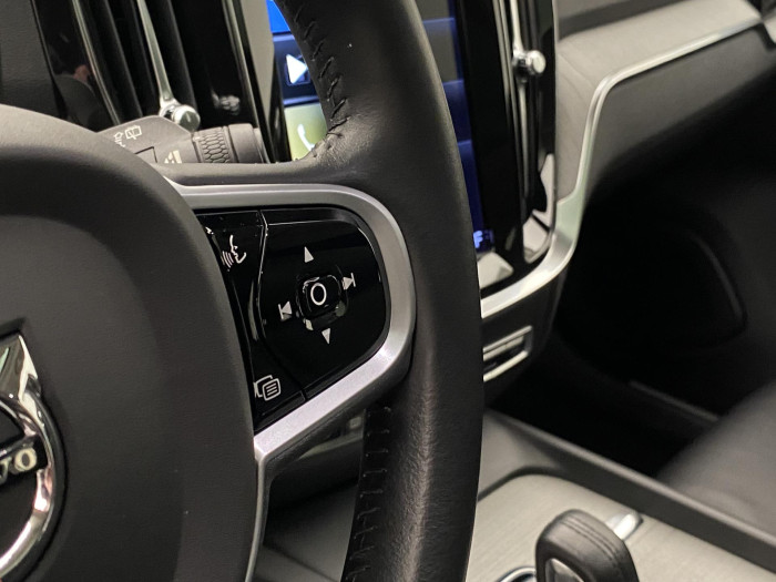 Volvo V60 CC B4 AWD MOMENTUM AUT 2.0 CC CC Momentum