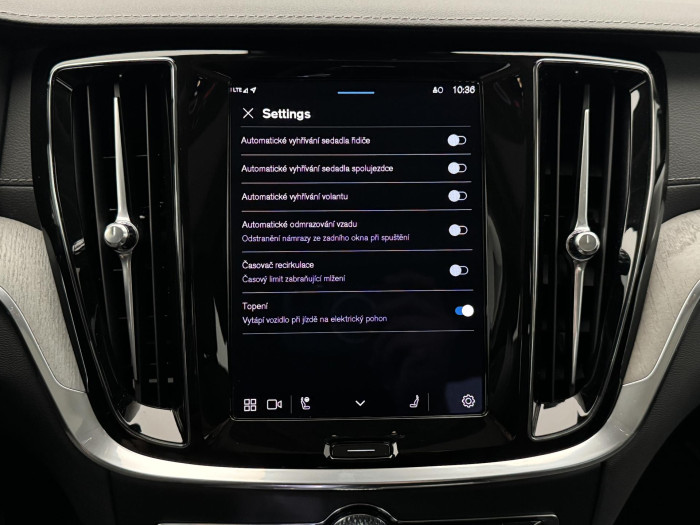 Volvo S60 T8 AWD RECHARGE ULTIMATE DARK