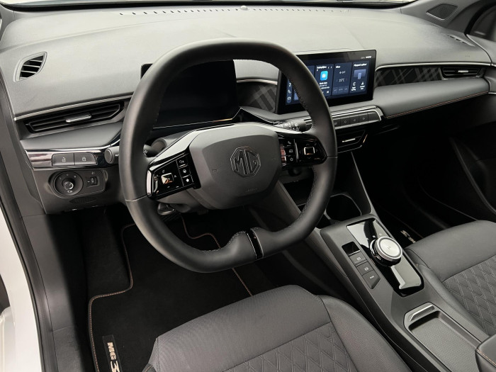 MG MG3 EXCLUSIVE HYBRID+ AUT CZ 1.maj 1.5 Exclusive