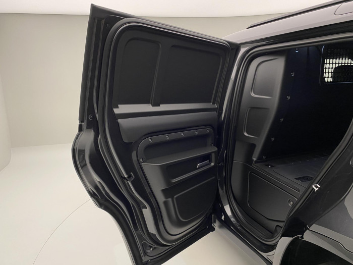 Land Rover Defender 110 HARD TOP D250 X-DYNAMIC SE 3.0 d Dynamic SE