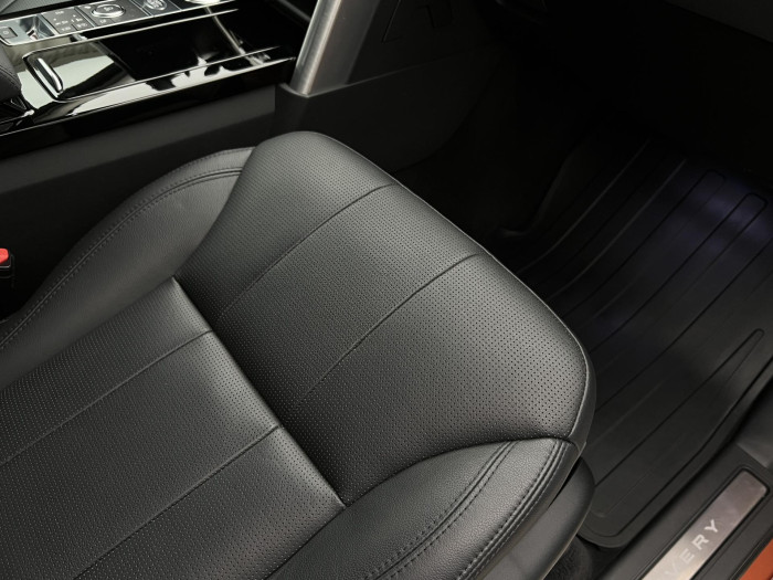 Land Rover Discovery 3.0 TDV6 HSE AWD AUT CZ