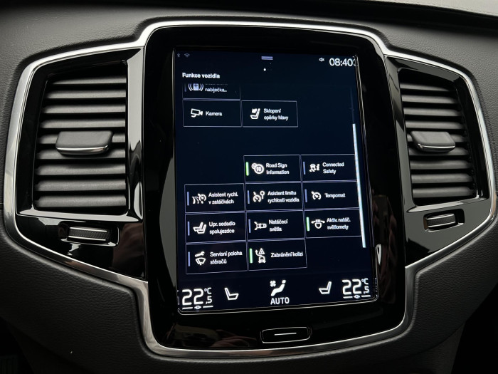 Volvo XC90 B5 AWD INSCRIPTION 7MÍSTNÁ AUT