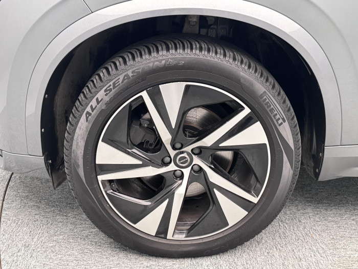 Volvo XC90 B5 AWD R-DESIGN AUT