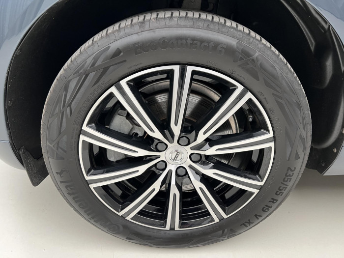 Volvo XC60 B5 AWD INSCRIPTION AUT 1.maj.