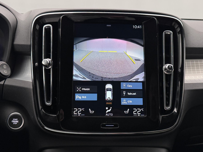 Volvo XC40 B4 MOMENTUM PRO CZ 1.maj 2.0 Momentum