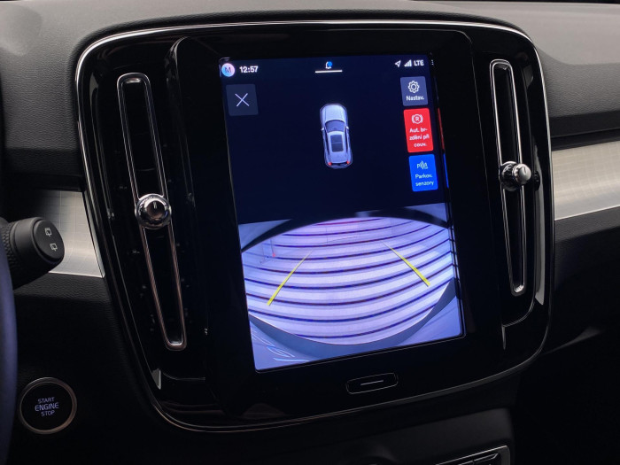 Volvo XC40 B3 DARK PLUS AUT CZ