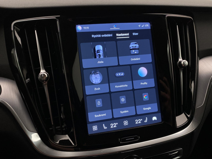 Volvo V60 T6 AWD RECHARGE CORE AUT CZ