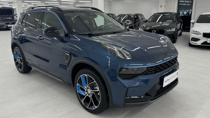 Lynk & Co 01 PHEV DCT AUT 1.maj. REZERVACE