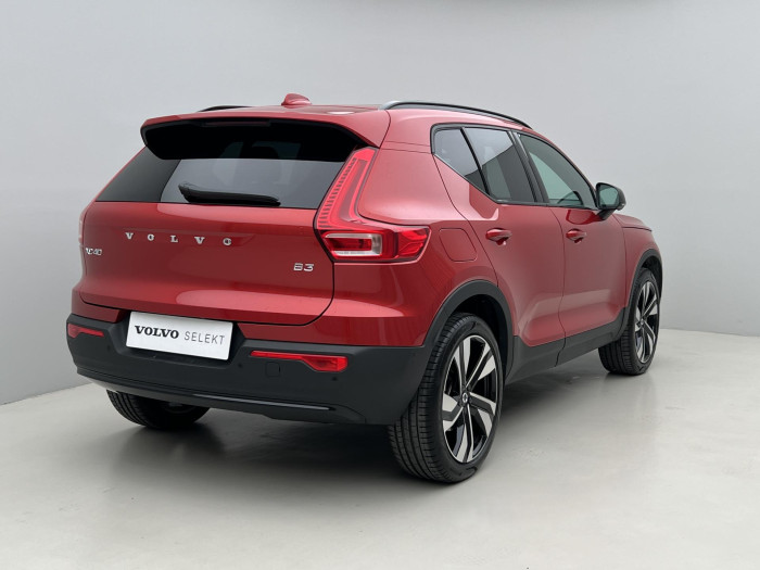 Volvo XC40 B3 ULTRA DARK AUT CZ 1.maj.