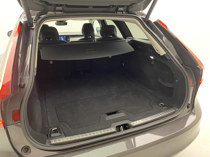 Volvo V90 T6 AWD PLUG-IN DARK PLUS AUT