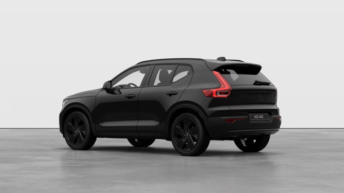 Volvo XC40 B3 AUT PLUS BLACK EDITION