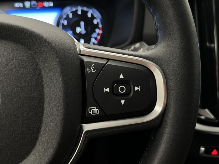 Volvo V60 B4 MOMENTUM AUT 2.0 Momentum