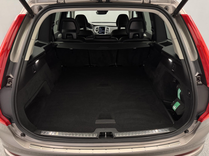 Volvo XC90 B5 AWD MOMENTUM PRO CZ 1.maj 2.0 Momentum