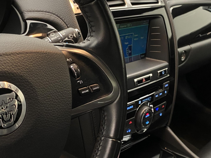 Jaguar XK8 5.0 S/C AUT