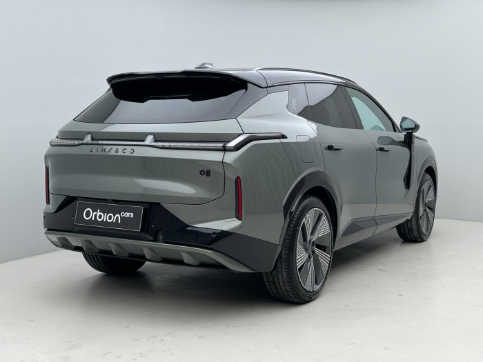 Lynk & Co 08 MORE PHEV