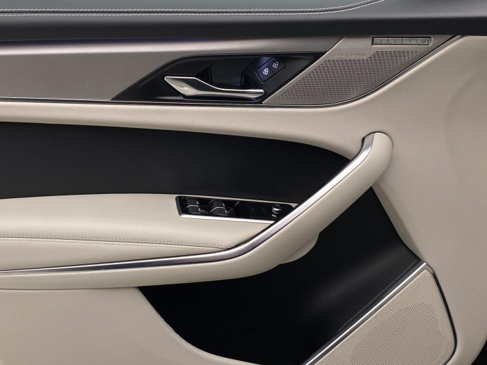 Jaguar F-Pace D300 R-DYNAMIC HSE AWD AUT CZ 3.0 d Dynamic