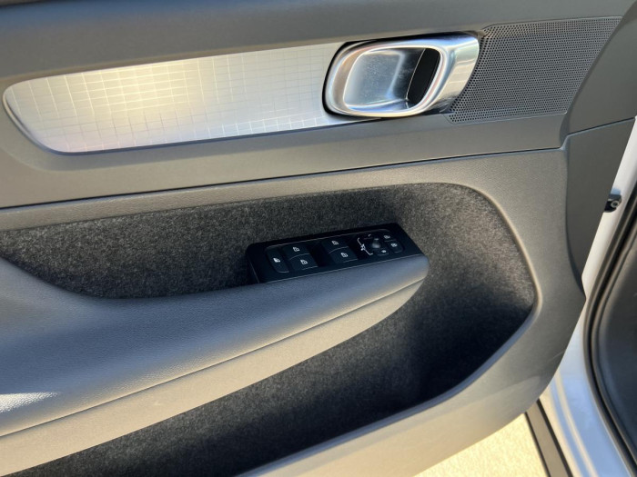 Volvo XC40 B4 MOMENTUM Aut 1.maj. 2.0 Momentum