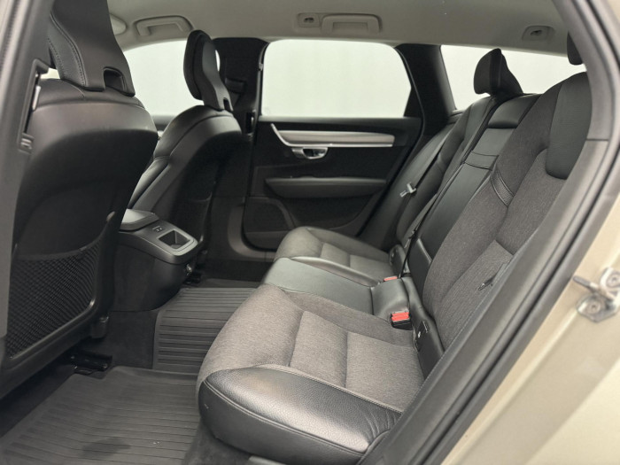 Volvo V90 D4 MOMENTUM AUT 2.0 d Momentum