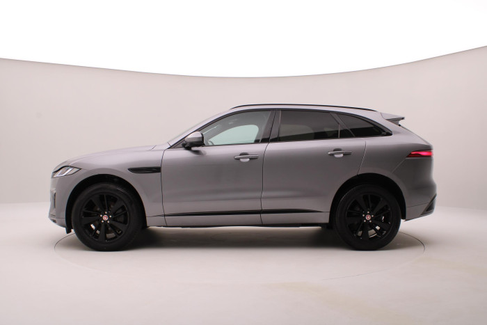 Jaguar F-Pace P250 R-DYNAMIC SE REZERVACE 2.0 Dynamic SE