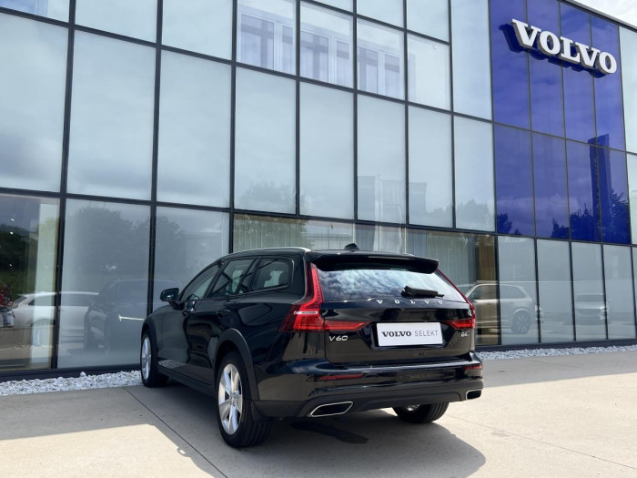 Volvo V60 CROSS COUNTRY B4 AWD Aut 1.maj