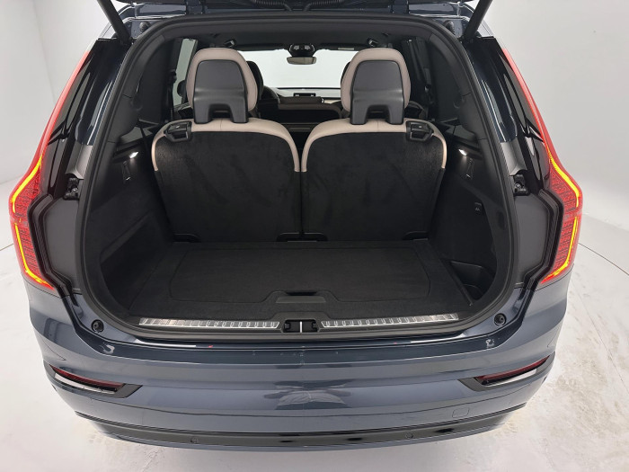 Volvo XC90 B5 AWD AUT DARK PLUS 7míst