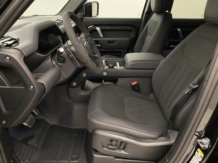 Land Rover Defender 110 V8 P525 AWD AUT REZERVACE 5.0 V8