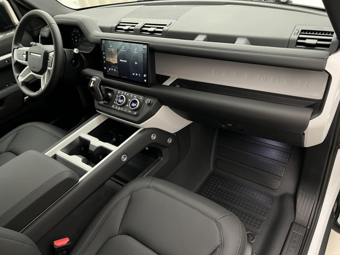 Land Rover Defender 110 D200 S AWD Aut REZERVACE 3.0 d