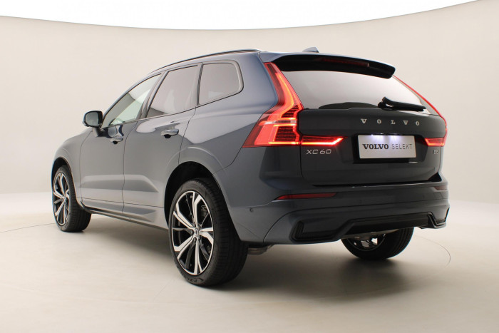 Volvo XC60 B5 AWD ULTIMATE DARK AUT 1.maj